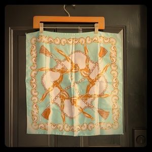 YL Scarf
